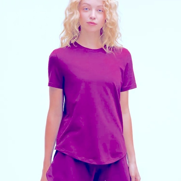 lululemon athletica Tops - lululemon (12) Team Canada Love Crewneck T-Shirt curved hem